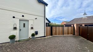 Photo 27- click for photo gallery